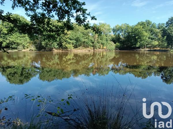 Land for sale 37 398 m² Bord-Saint-Georges