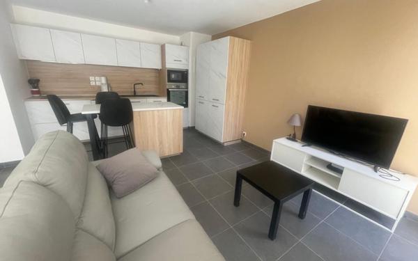 Appartement à louer    3 pièces • 60,55 m2 Péron