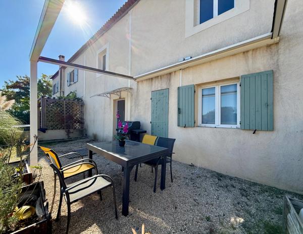 Appartement en Duplex à vendre 3 pièces 85 m2 jardin 175 m2 VILLELAURE (84)