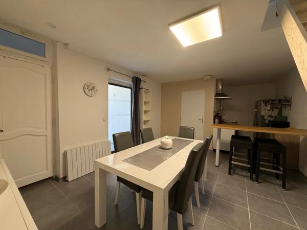 Appartement en Duplex à vendre 3 pièces 85 m2 jardin 175 m2 VILLELAURE (84)