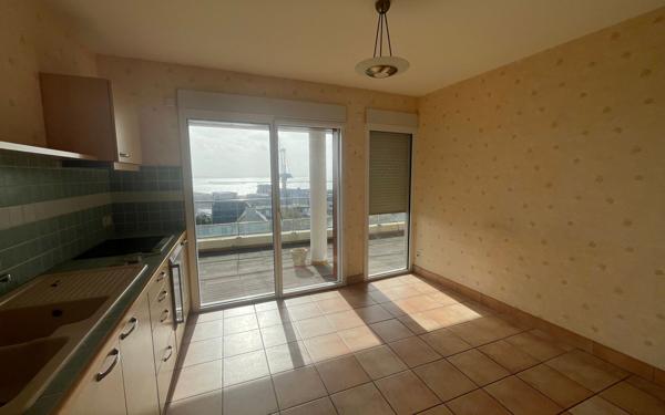 Appartement à vendre    3 pièces • 118 m2 Brest
