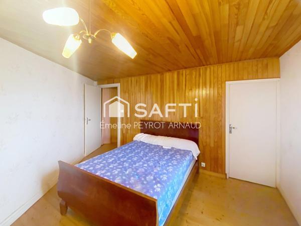 Un cocon inattendu avec terrasse cachée au centre