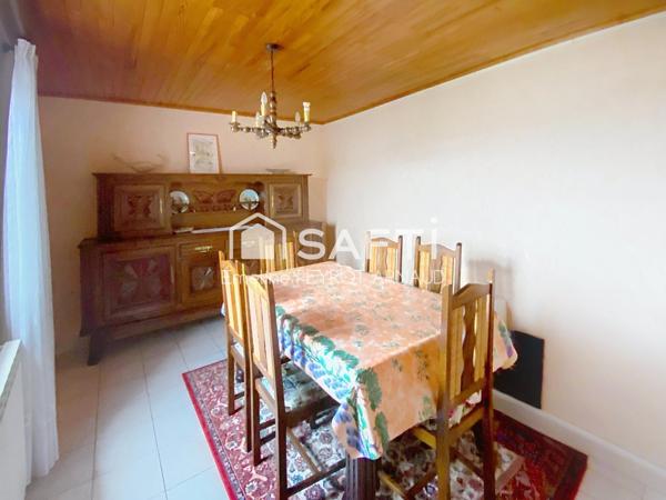 Un cocon inattendu avec terrasse cachée au centre