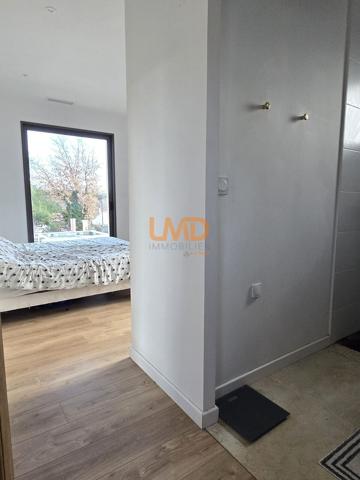 Villa contemporaine avec piscine et vue Luberon