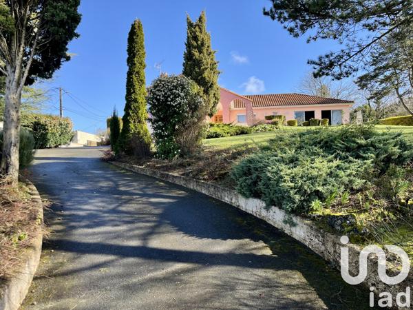 House for sale 6 rooms 223 m² Mirebeau