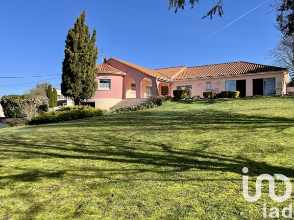 House for sale 6 rooms 223 m² Mirebeau