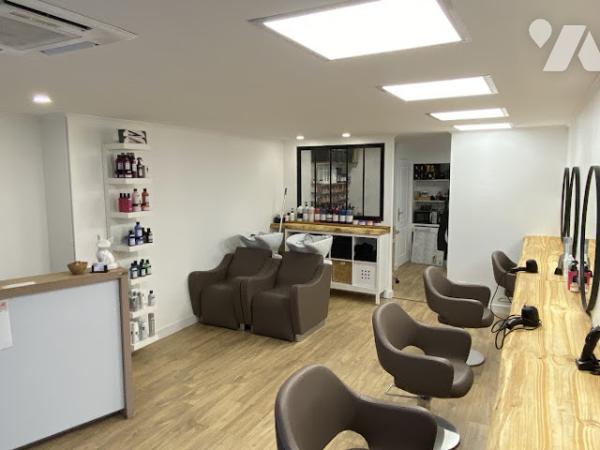 Immeuble à Tomblaine 6 logements et 1 local commercial