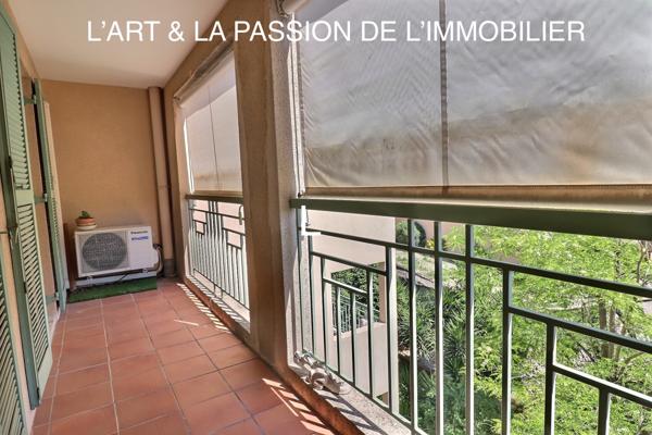 Allauch (13190) Appartement T2 avec box garage, village d'ALLAUCH