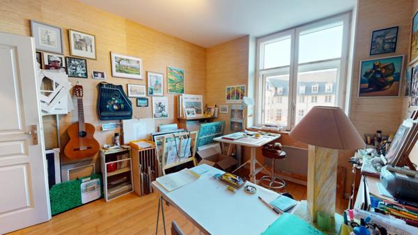 Appartement de caractère, centre ville de Nevers , 180m2