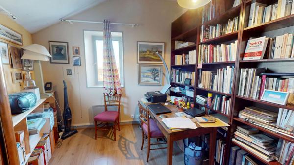 Appartement de caractère, centre ville de Nevers , 180m2