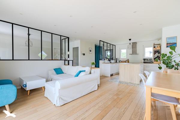 Maison à vendre |                                       Saint-André-de-Cubzac |                                        5 pièces  |  101 m²