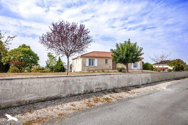 Maison à vendre |  Thiviers |  4 pièces | 119 m²