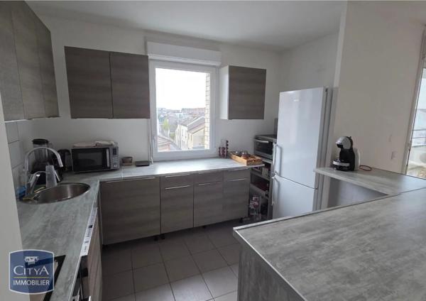 Appartement à louer 3 pièces 73.17m²