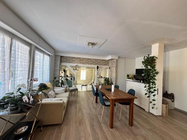 400 m² habitable + commerce – Idéal invest