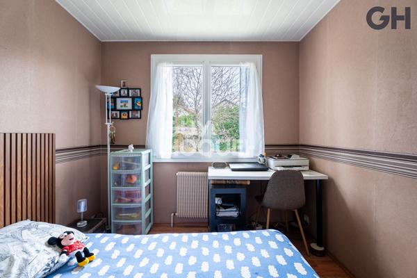 MAISON SUR SOUS-SOL TOTAL DE 5 PIECES (98 m²) À SOISY-SUR-SEINE