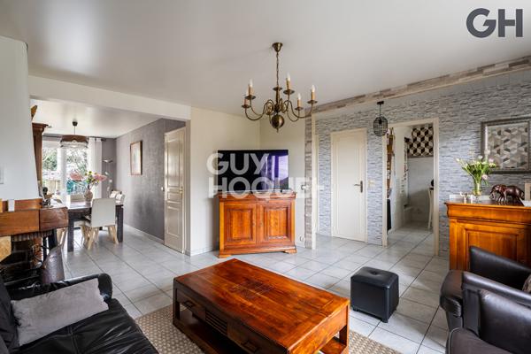 MAISON SUR SOUS-SOL TOTAL DE 5 PIECES (98 m²) À SOISY-SUR-SEINE
