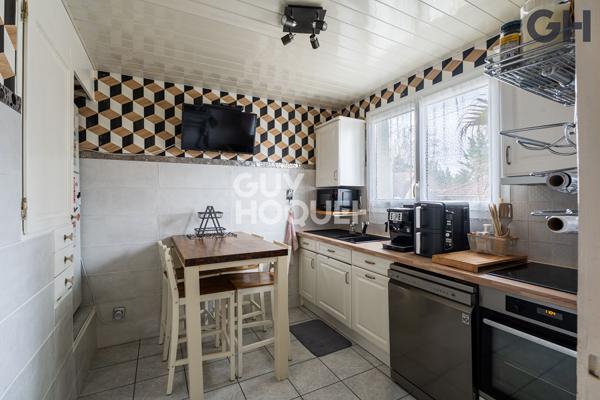 MAISON SUR SOUS-SOL TOTAL DE 5 PIECES (98 m²) À SOISY-SUR-SEINE