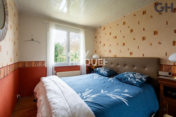 MAISON SUR SOUS-SOL TOTAL DE 5 PIECES (98 m²) À SOISY-SUR-SEINE