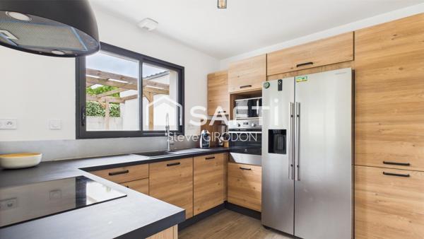 Maison coup de cœur avec garage pro récent !