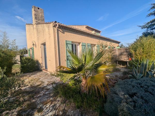 Entraigues-sur-la-Sorgue (84320) Belle maison avec fort potentiel