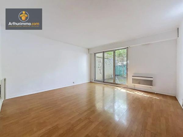 Vente                                                      Appartement
                        
                     2 pièces                      51 m2                     à Eaubonne