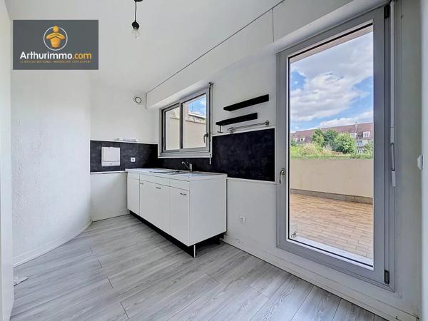 Vente                                                      Appartement
                        
                     2 pièces                      51 m2                     à Eaubonne