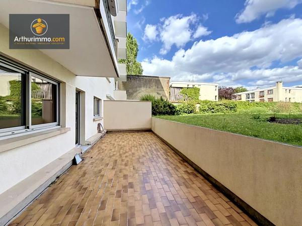 Vente                                                      Appartement
                        
                     2 pièces                      51 m2                     à Eaubonne