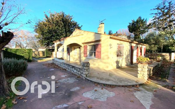 Maison à vendre    4 pièces •  Saint-Martin-de-Crau