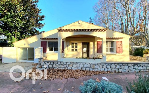 Maison à vendre    4 pièces •  Saint-Martin-de-Crau