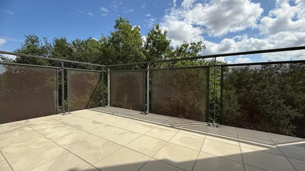 T3 de 56 m² avec terrasse et parking - Haut Floirac (33270) Dernier étage -  Vue dégagée - Résidence calme