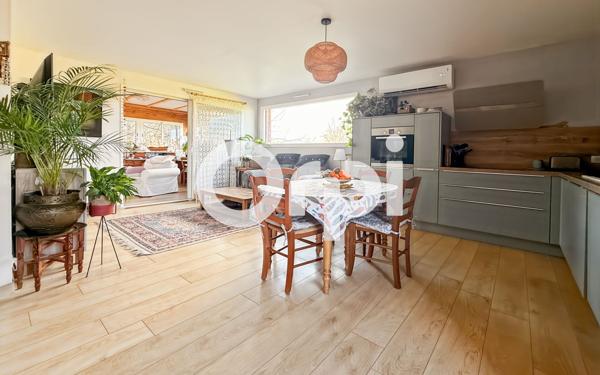 Maison à vendre    9 pièces • 220 m2 Villeneuve-lès-Maguelone