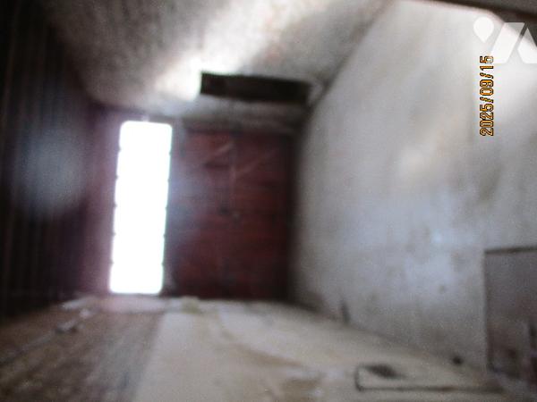 MONTHOIS, vaste maison à usage d'habitation.