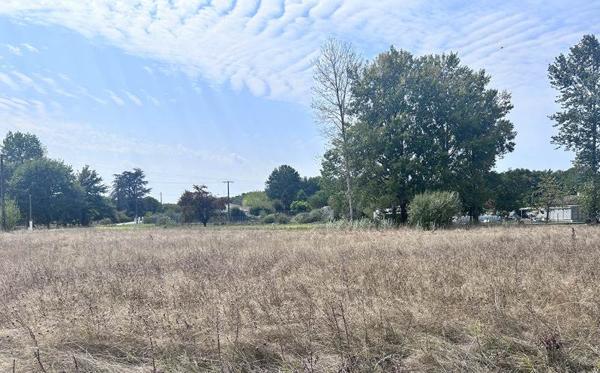 Terrain à vendre |  Saint-Aigulin |  2082 m²