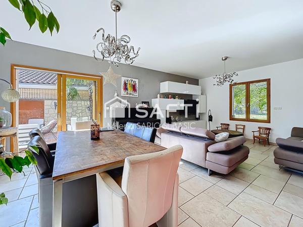 Maison d’architecte dans un environnement calme et verdoyant