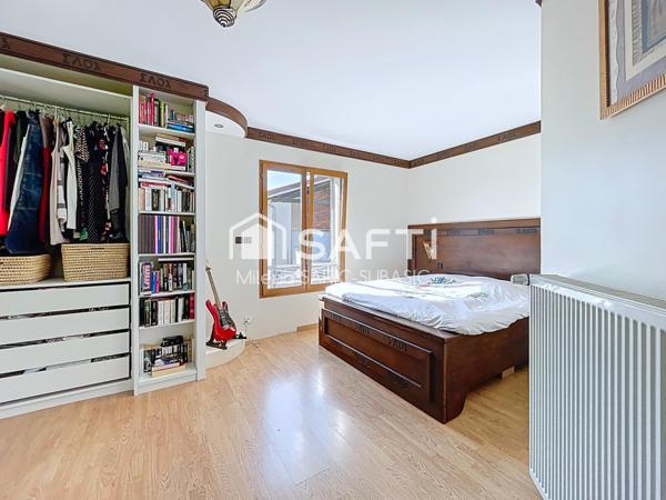 Maison d’architecte dans un environnement calme et verdoyant