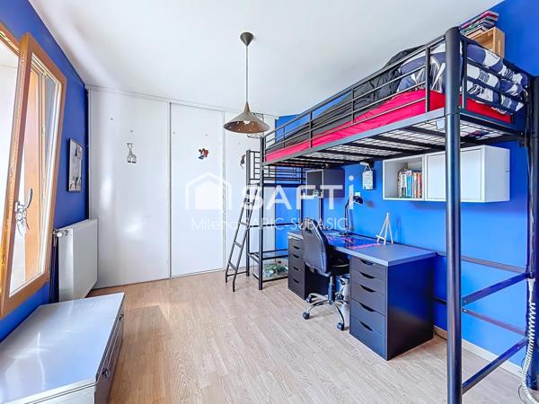 Maison d’architecte dans un environnement calme et verdoyant