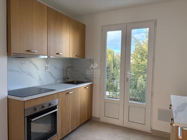 Appartement 3 pièce(s) 53.3m2 €350 000 ** - Référence 4661
