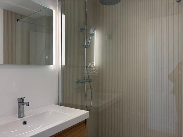 Appartement 3 pièce(s) 53.3m2 €350 000 ** - Référence 4661