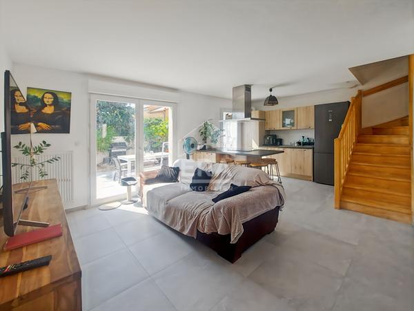 Chateauneuf Les Martigues- Maison T4 avec jardin, box et parking dans une résidence sécurisée