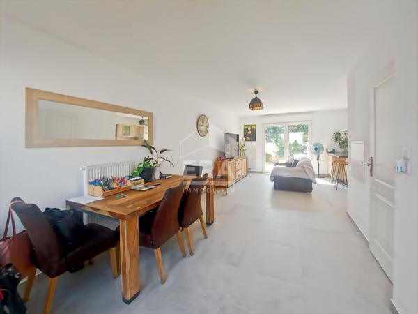 Chateauneuf Les Martigues- Maison T4 avec jardin, box et parking dans une résidence sécurisée