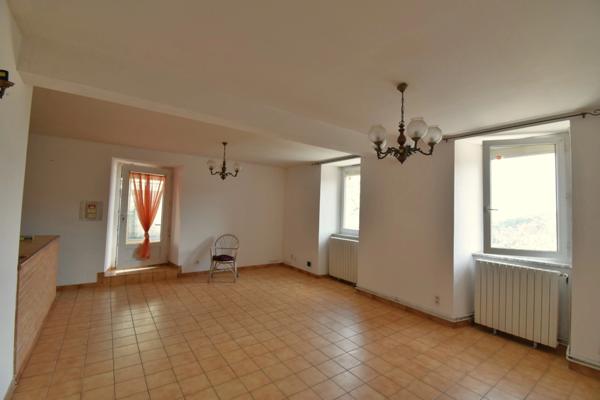 Maison à vendre 6 pièces SAINT AGREVE (07)