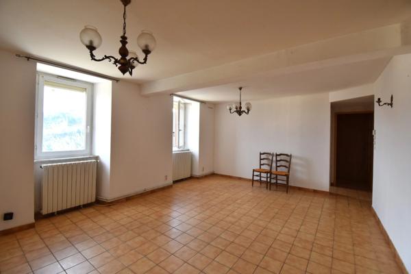 Maison à vendre 6 pièces SAINT AGREVE (07)