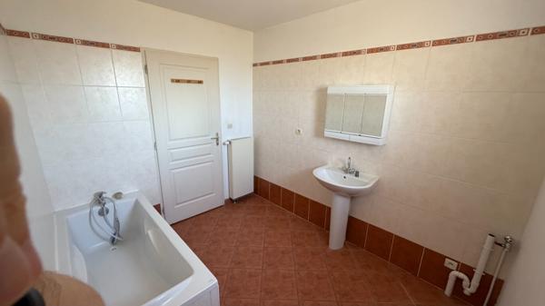 PAVILLON SEJOUR + QUATRE CHAMBRES