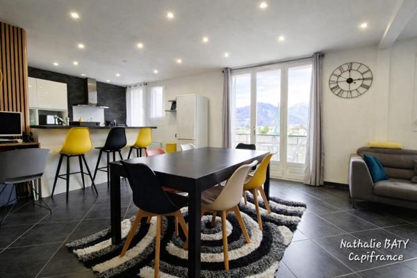 T3/T4 de 81m²- Grande pièce à vivre de 42m², modularité et confort : une opportunité à saisir - Centre à pied