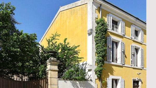 LA ROQUE D'ANTHERON - Maison familiale