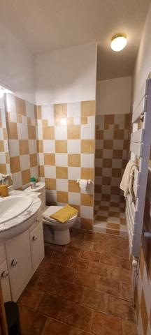 LA ROQUE D'ANTHERON - Maison familiale