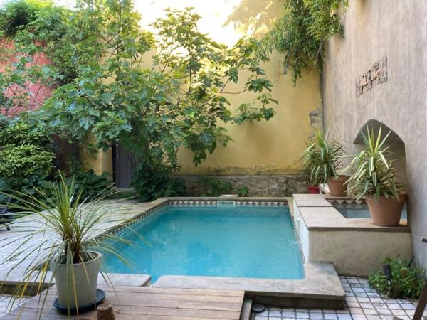 LA ROQUE D'ANTHERON - Maison familiale