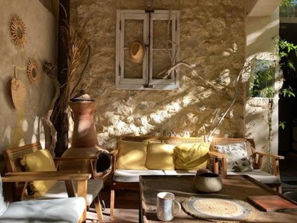 LA ROQUE D'ANTHERON - Maison familiale