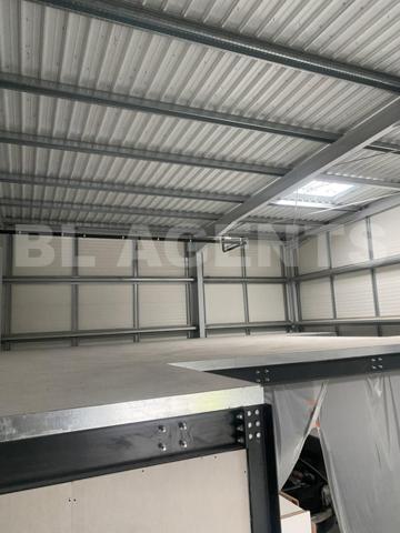 local 2 pièce(s) 470 m2