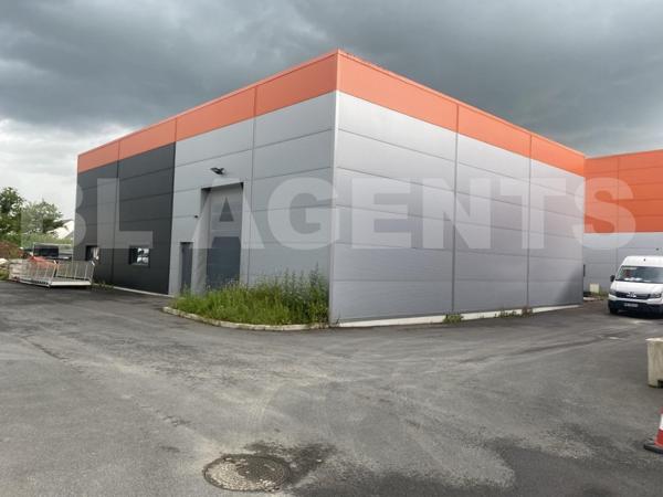 local 2 pièce(s) 470 m2